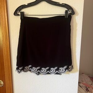 Black Embroidered Mini Skirt Women’s Boho Chic Scallop Hem Size M
